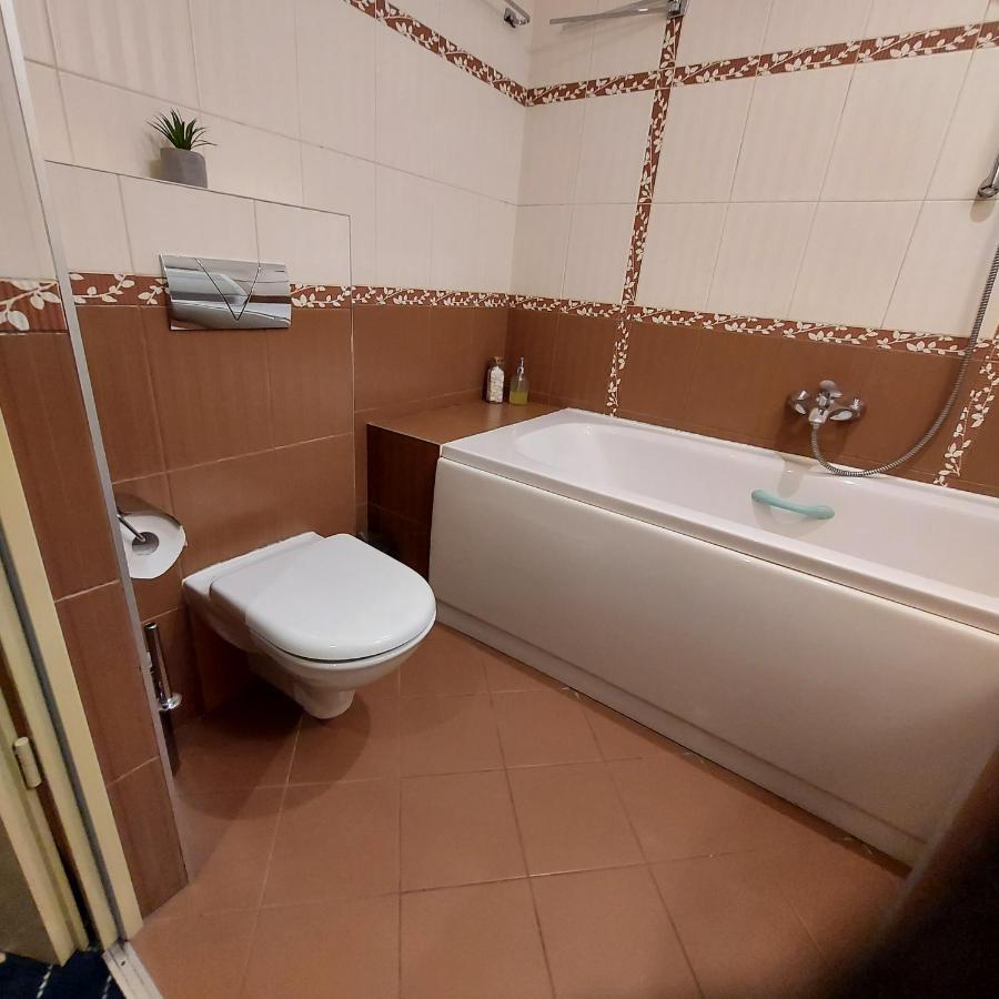 Las Vegas Rooms Vilnius Exterior photo